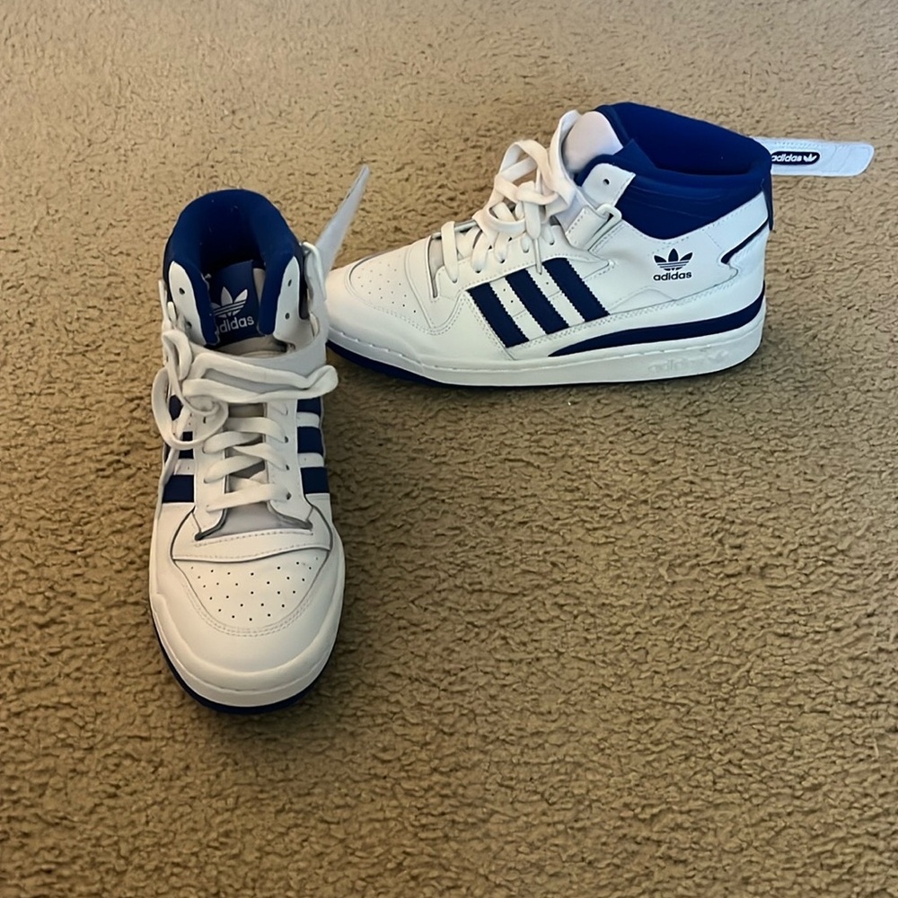 Adidas Mid Forum women’s size 8